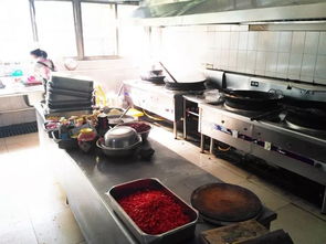 繡湖中學雙校區食堂同獲金華市餐飲服務食品安全最高等級認證